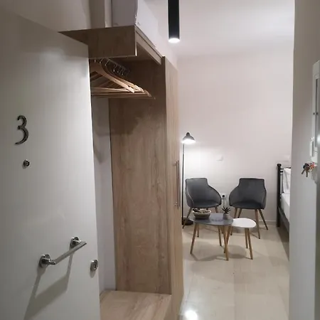 P&K Luxury Apartments 3 Kalamata Exterior photo